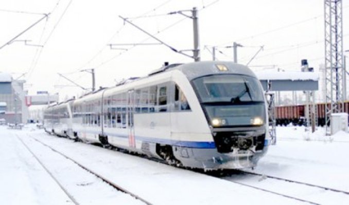 CFR suplimentează de sărbători cu vagoane mai multe trenuri